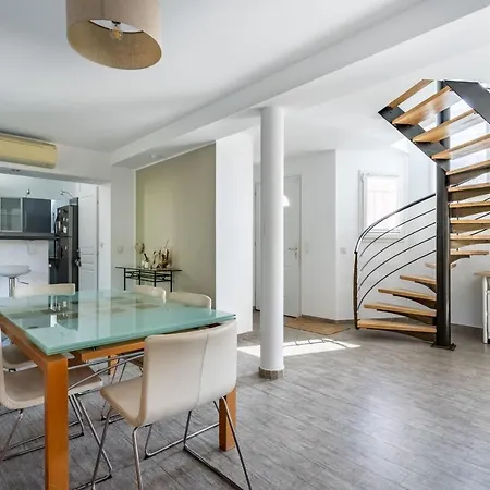 Сasa de vacaciones Bright Pearl With Garden Near The Sea *