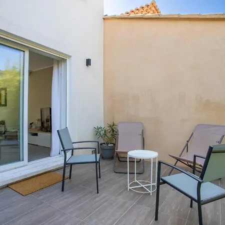 Bright Pearl With Garden Near The Sea بيت للعطل